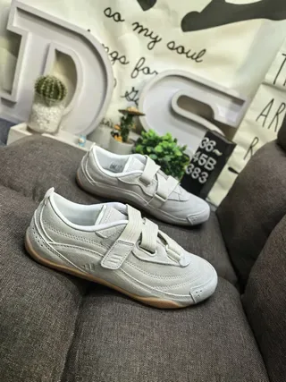 Adidas Beige White Laceless Velcro Strap Closure Suede-Like Upper Lifestyle Sneakers 9
