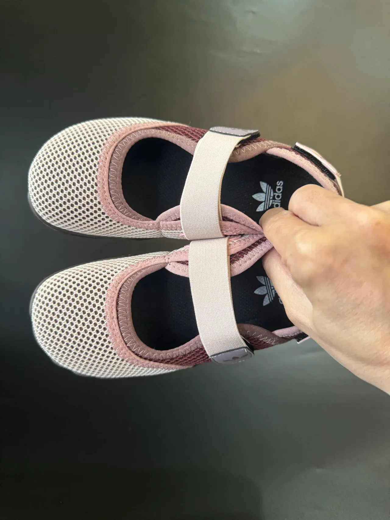 Adidas Beige Blanc Haut en Maille Bride Velcro Simple Mary Jane Chaussures 4