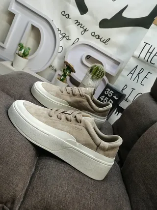 Adidas Beige White Suede Upper Platform Sole Lifestyle Sneakers 7