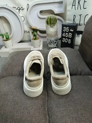 Adidas Beige White Suede Upper Platform Sole Lifestyle Sneakers 8