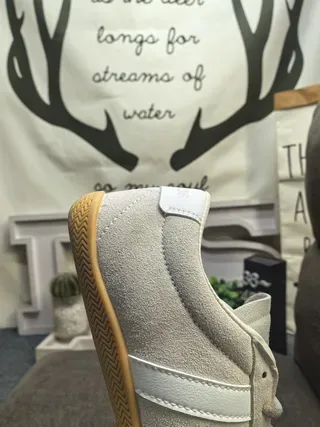 Adidas Beige White Suede Upper Three Stripes Lifestyle Sneakers 3