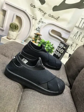 Adidas Black Slip-On Elastic Strap Lifestyle Sneakers 9