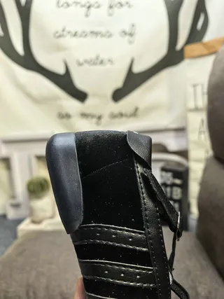 Adidas Chaussures Mary Jane Supérieur Velours Noir Détail Trois Rayures Latéral 3