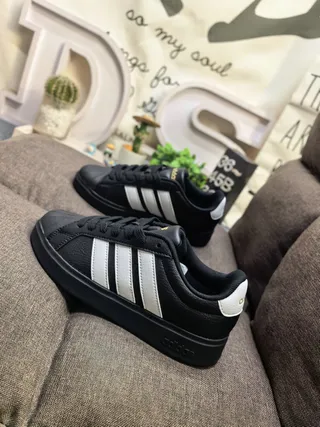 Adidas Black White Low-Top Leather-Like Upper Lifestyle Sneakers 7