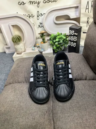 Adidas Black White Low-Top Leather-Like Upper Lifestyle Sneakers 10
