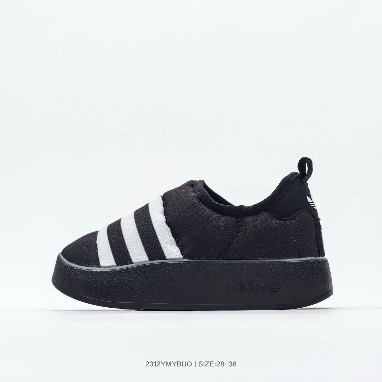 Adidas काला सफेद स्लिप-ऑन प्लेटफॉर्म सोल लाइफस्टाइल स्नीकर 3