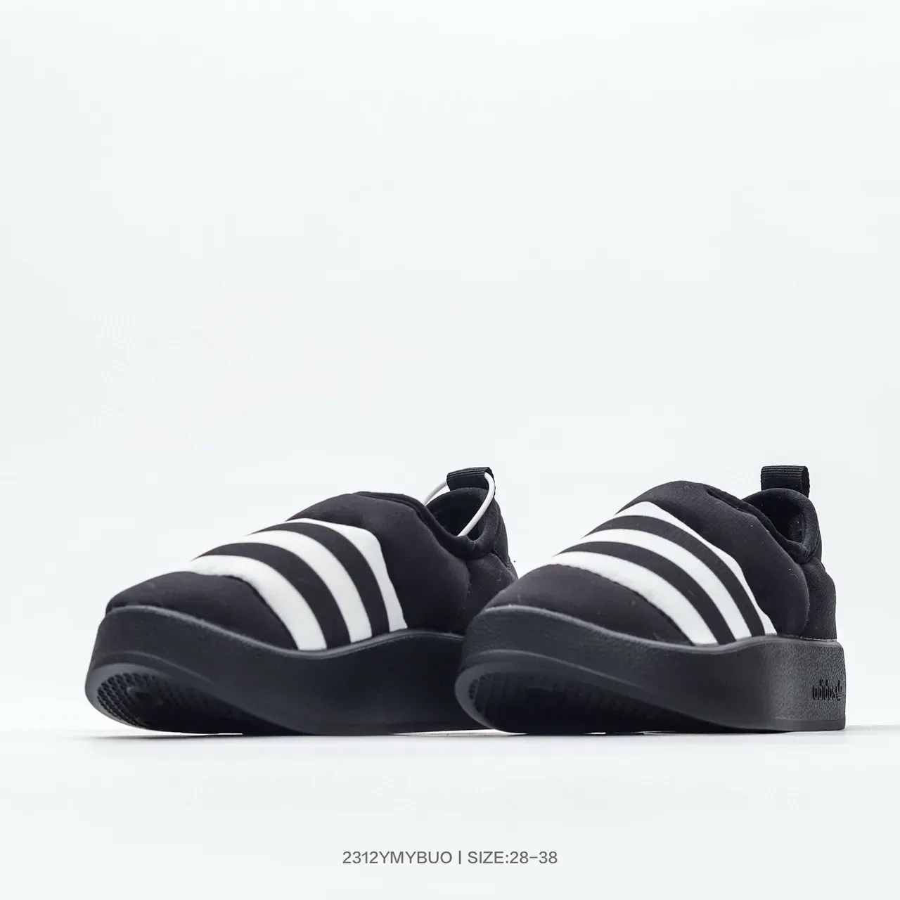 Adidas काला सफेद स्लिप-ऑन प्लेटफॉर्म सोल लाइफस्टाइल स्नीकर 7