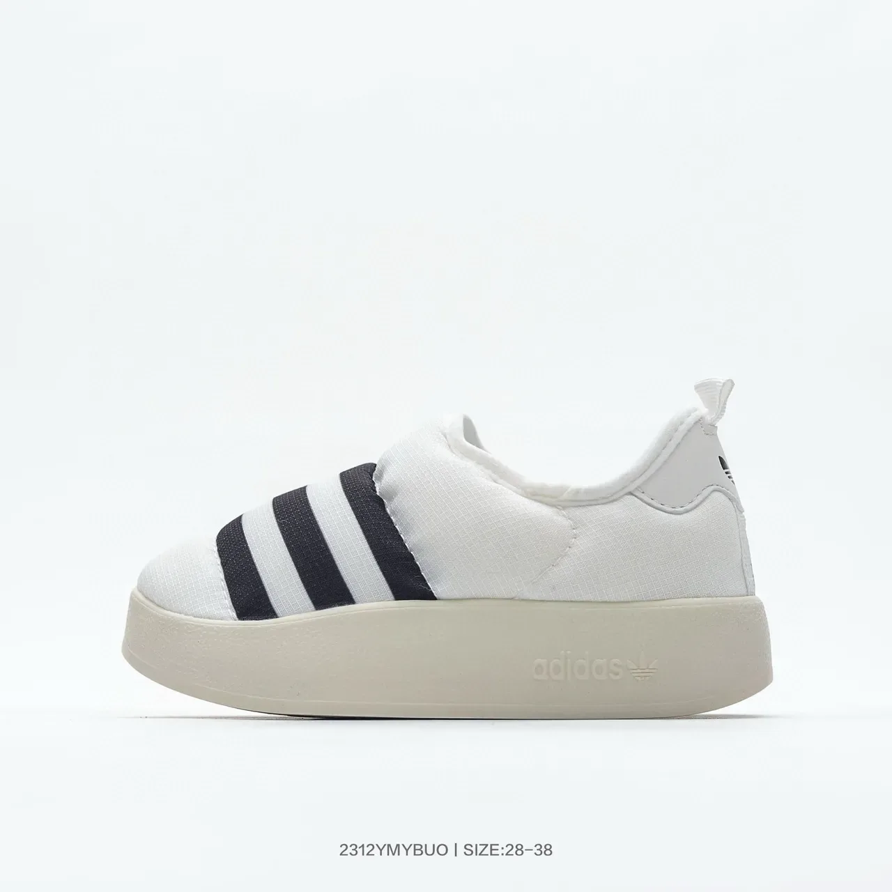 Adidas काला सफेद स्लिप-ऑन प्लेटफॉर्म सोल लाइफस्टाइल स्नीकर 12