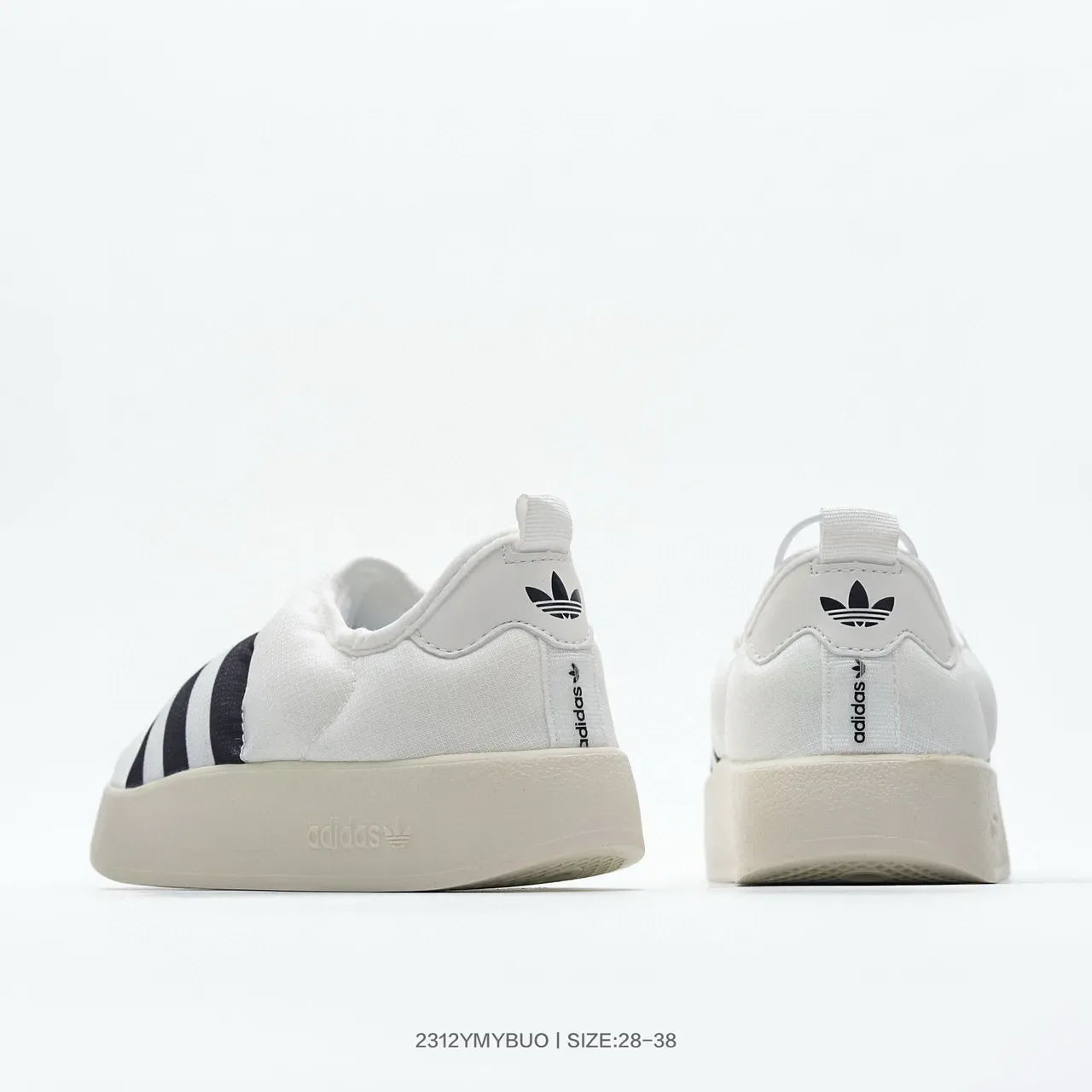 Adidas काला सफेद स्लिप-ऑन प्लेटफॉर्म सोल लाइफस्टाइल स्नीकर 15