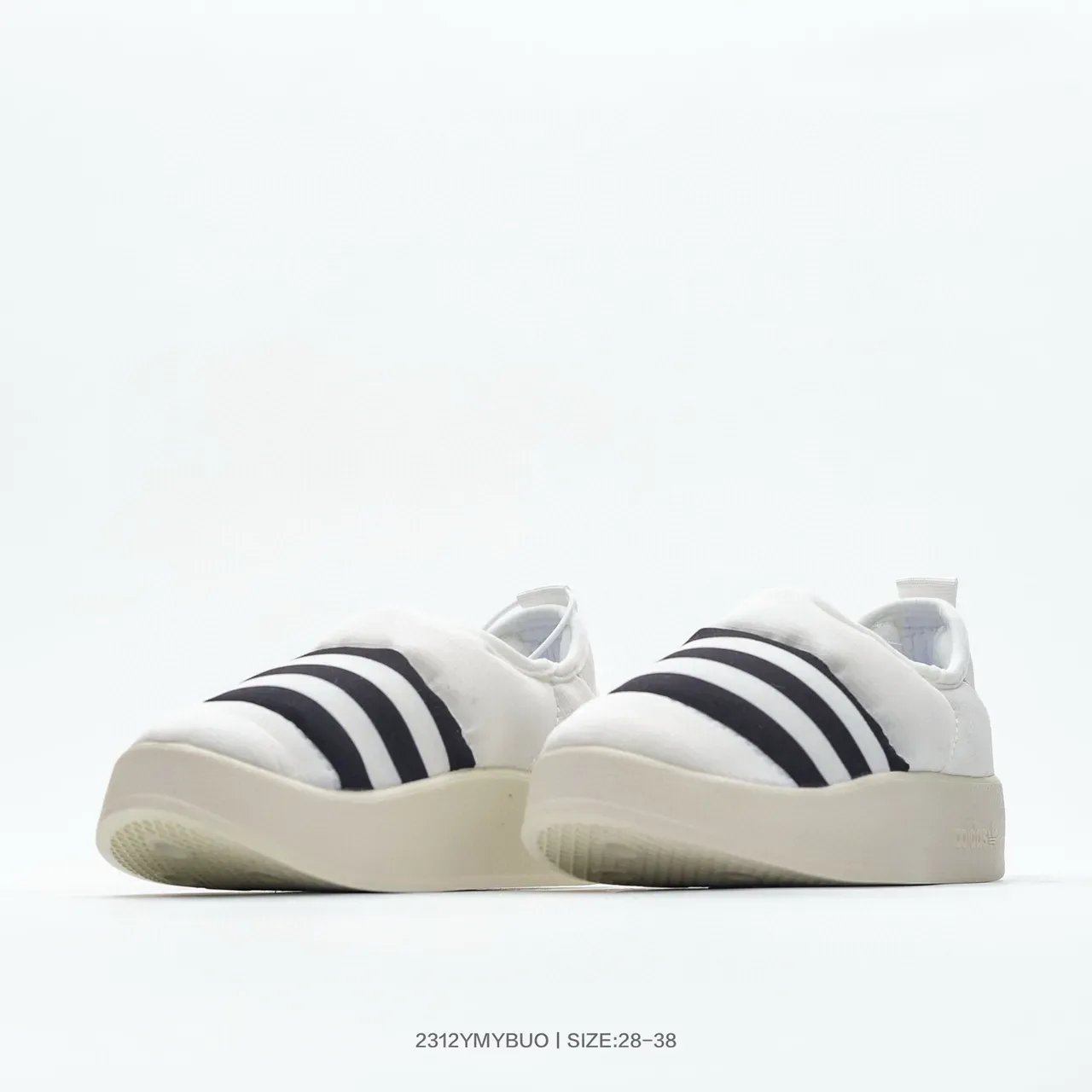 Adidas काला सफेद स्लिप-ऑन प्लेटफॉर्म सोल लाइफस्टाइल स्नीकर 16