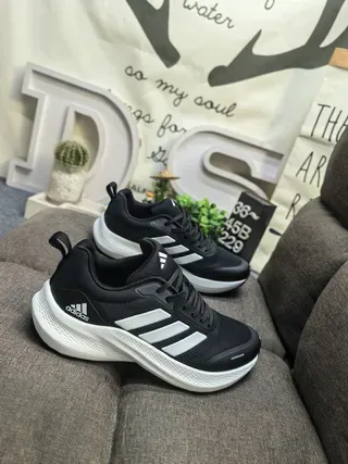 Adidas Blue and White Three-Stripe Lifestyle Sneakers 9