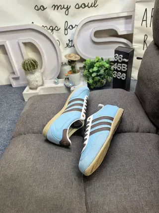 Adidas Blue Brown Low-Top Perforated Toe Lifestyle Sneakers 6
