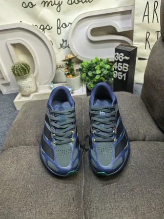 Adidas Blue Gray Engineered Mesh Upper Sculpted Monolithic Midsole Running Shoes 10