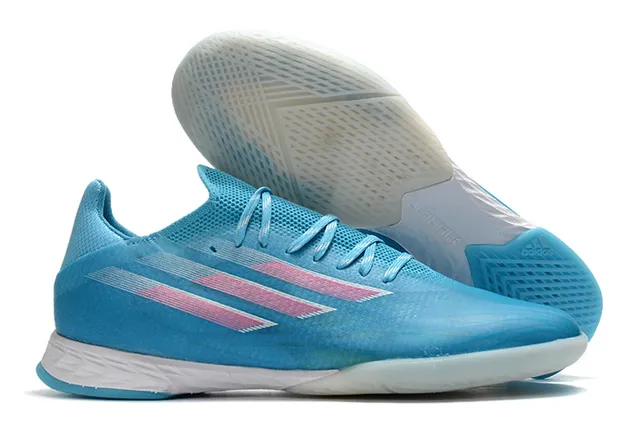 Adidas Chaussures de football indoor à silhouette basse à empiècement tricoté bleu rose 8