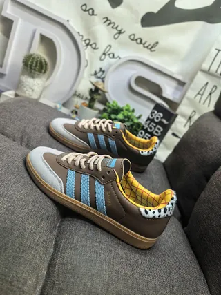 Adidas Brown Blue Suede Upper Three Light Stripes Lifestyle Sneakers 7