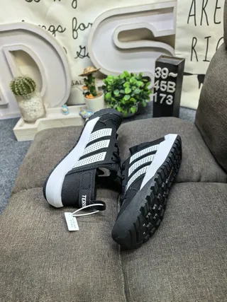 Adidas Climacool Vent Black and White Lifestyle Sneakers 6