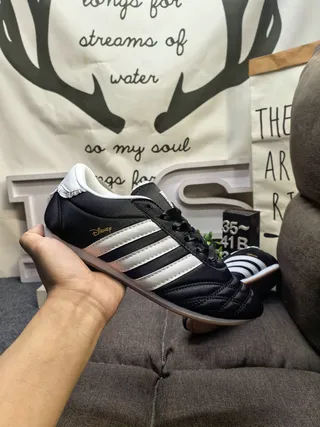 Adidas Copa Sapatos de futebol indoor preto branco com painel lateral acolchoado de três listras 5