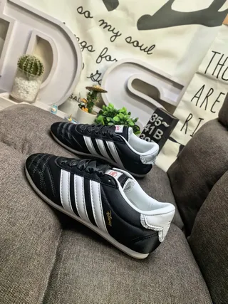 Adidas Copa Sapatos de futebol indoor preto branco com painel lateral acolchoado de três listras 7