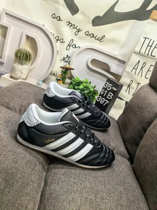 Adidas Copa Sapatos de futebol indoor preto branco com painel lateral acolchoado de três listras 9