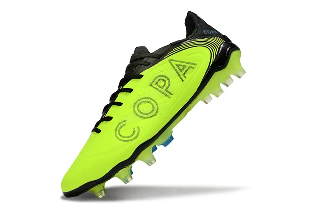 Adidas Copa Chaussures de football Jaune Noir Basse Coupe Tige Synthétique Lettrage Embossé Terrain Ferme 3