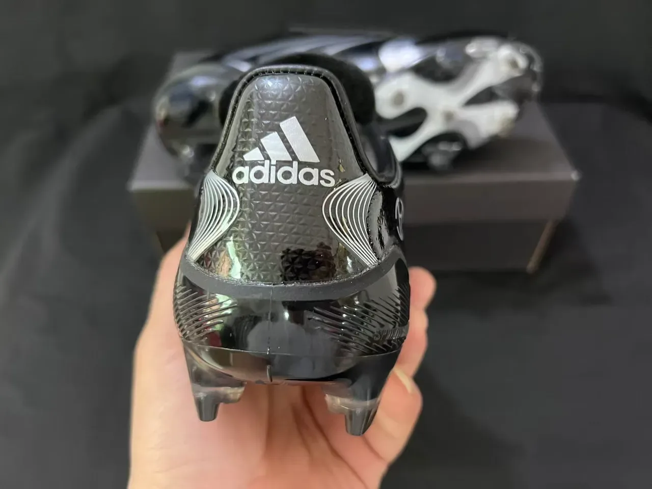 Adidas F50 Preto Prateado Onda Superfície Firme Sapatos de Futebol 3