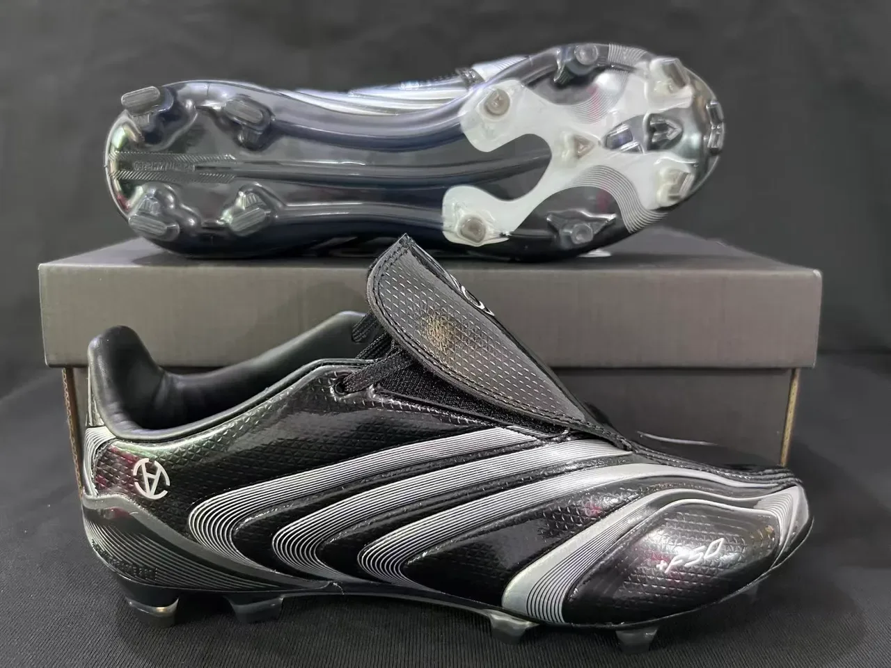 Adidas F50 Preto Prateado Onda Superfície Firme Sapatos de Futebol 7