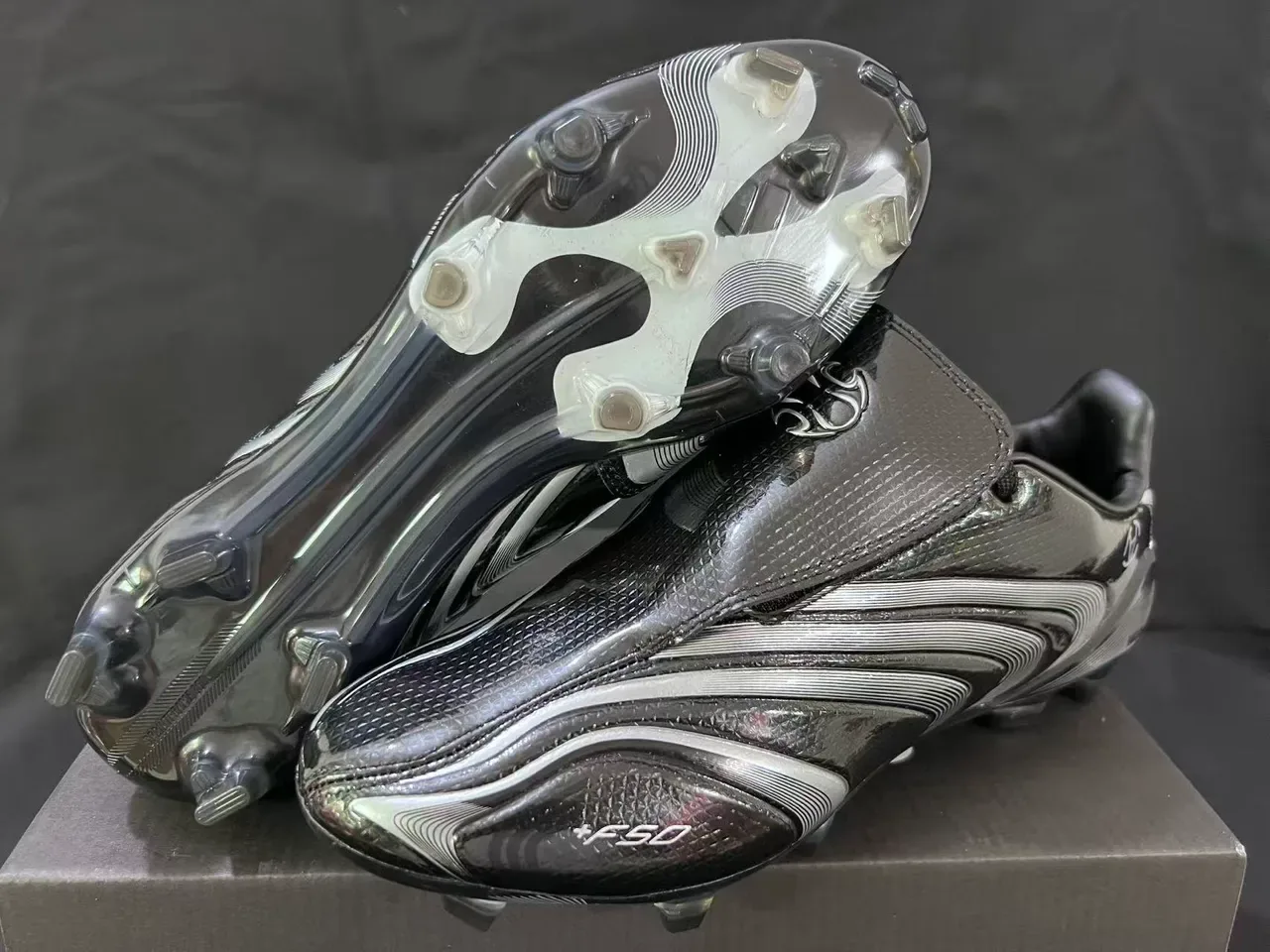 Adidas F50 Preto Prateado Onda Superfície Firme Sapatos de Futebol 8