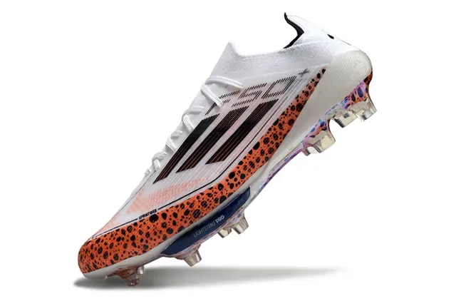 Adidas F50 Sapatos de futebol branco laranja low-cut upper de malha overlay de manchas solo firme 3