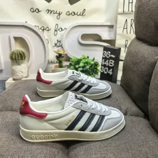 Adidas Gazelle सफेद नेवी बर्गंडी लाइफस्टाइल स्नीकर