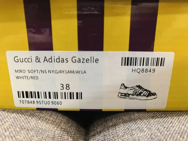 Adidas Gazelle White Navy Burgundy Lifestyle Sneakers 2