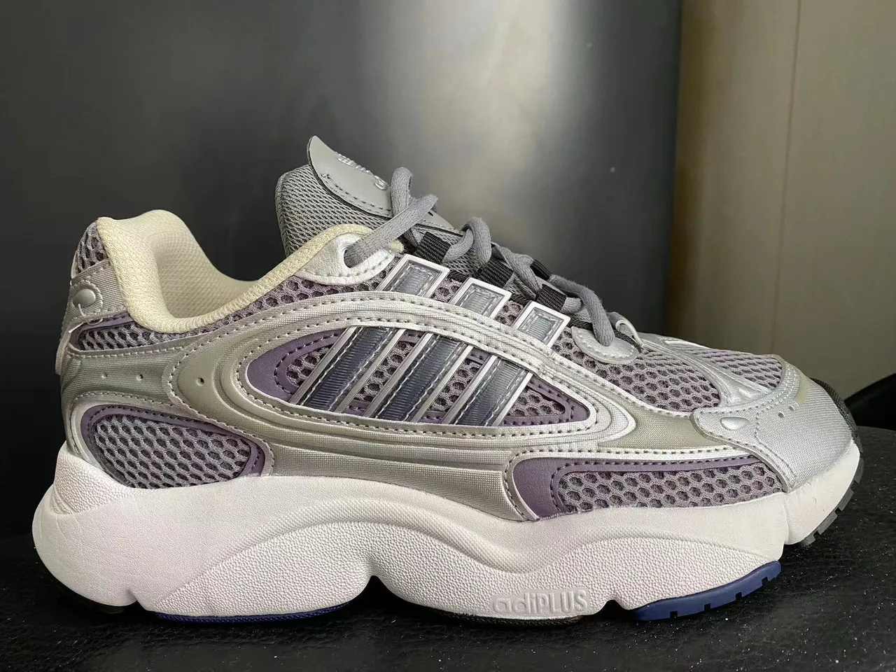 Adidas Cinza Preto Meia Sola Tela e Sobreposição Sintética Tênis Chunky 2