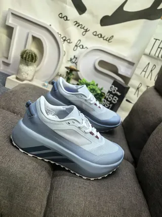 Adidas Gris Marine Semelle de plateforme épaisse Maille et Synthétique sur la tige Sneakers Lifestyle 9