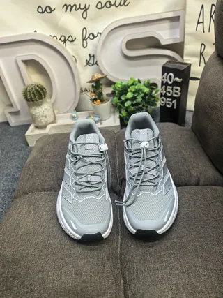 Adidas Gray Silver Mesh Upper Three-Stripe Overlay Running Shoes 10