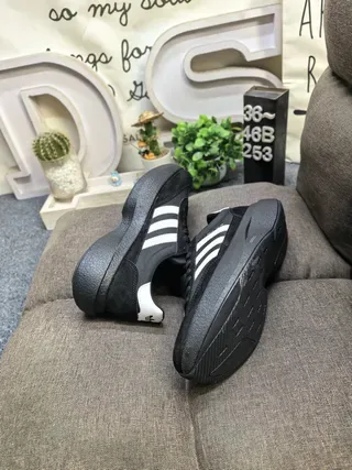 Adidas Gray White Low-Top Platform Sole Lifestyle Sneakers 6