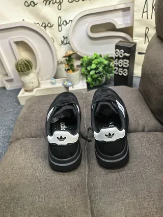 Adidas Gray White Low-Top Platform Sole Lifestyle Sneakers 8