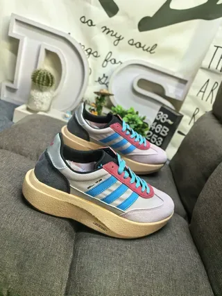 Adidas Gray White Low-Top Platform Sole Lifestyle Sneakers 19