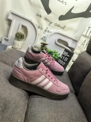 Adidas Gray Yellow Low-Top Three-Stripe Side Panel Lifestyle Sneakers 9