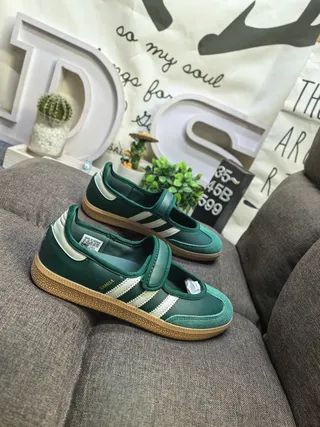 Adidas Green White Laceless Velcro Strap Three-Stripe Side Panel Lifestyle Sneakers 9