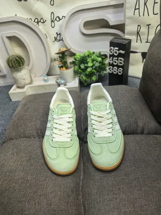 Adidas Green White Suede Upper Three-Stripe Side Panel Lifestyle Sneakers 10