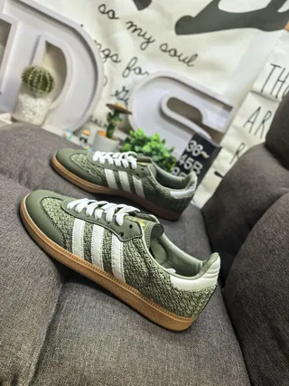 Adidas Green White Textured Knit Upper Three-Stripe Side Panel Lifestyle Sneakers 7
