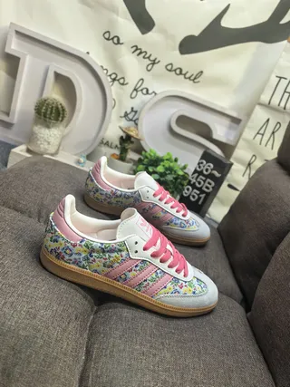 Adidas Multicolor Pink Floral-Print Suede Upper Laces And Heel Tab Lifestyle Sneakers 9