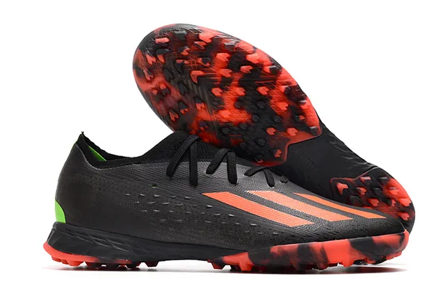 Adidas Chuteiras de futebol turf laranja e preto com upper de knit de corte baixo e sistema de amarração assimétrica 6