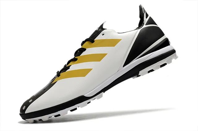 Adidas Chaussures de football orange et noir, upper synthétique, lacets asymétriques, low-cut pour gazon artificiel 3