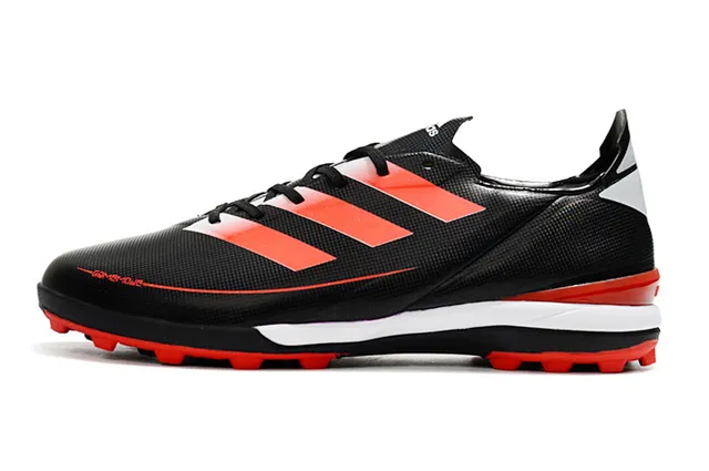 Adidas Chaussures de football orange et noir, upper synthétique, lacets asymétriques, low-cut pour gazon artificiel 22