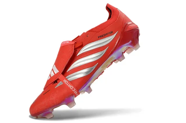 Adidas Predator Accuracy Chaussures de Football Rouge Argent Iridescent Terrain Ferme 3