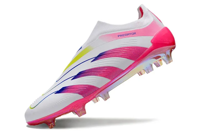 Adidas Predator সাদা গোলাপি নিম্ন-কাট সক-ফিট কলার ধাপান্তরিত ইরিডেসেন্ট স্ট্রাইপস দৃঢ়-ভূমি ফুটবল জুতা 3