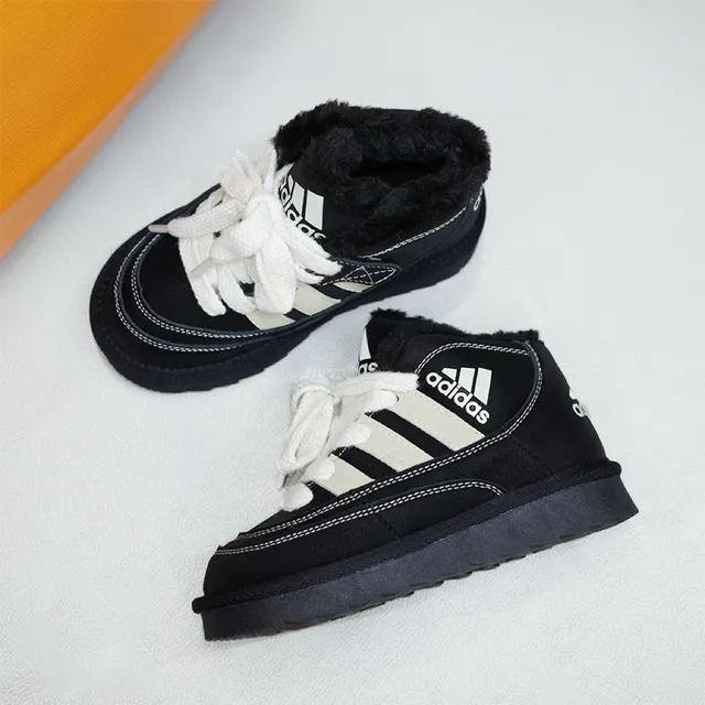 Adidas Bottes de neige violet beige hautes doublées en peluche 11