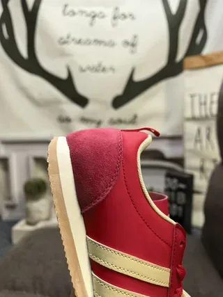 Adidas Red Beige Retro Low-Top Suede And Textile Upper Lifestyle Sneakers 23