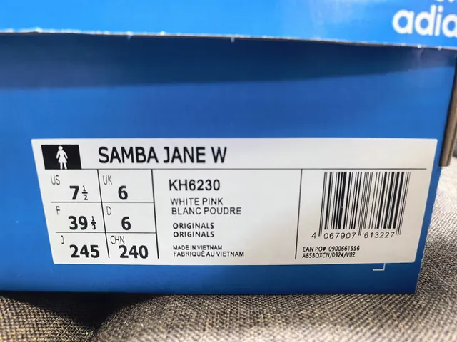 Adidas Samba Laceless Mary Jane Strap Lifestyle Sneakers 12