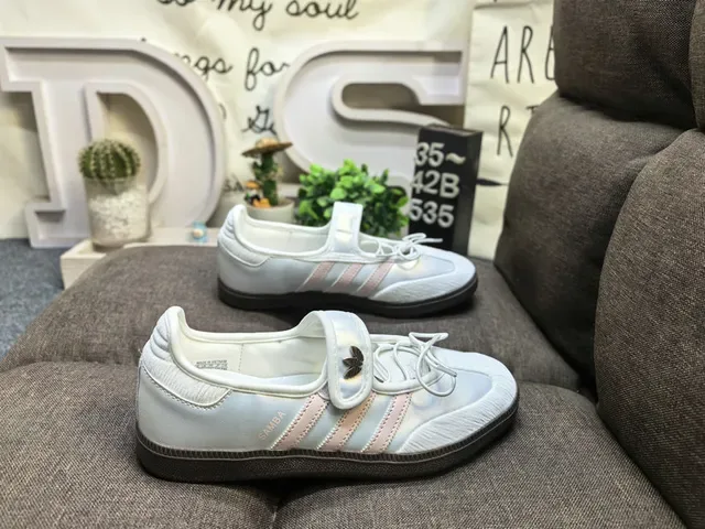 Adidas Samba Off-White Black Gum लाइफस्टाइल स्नीकर 21